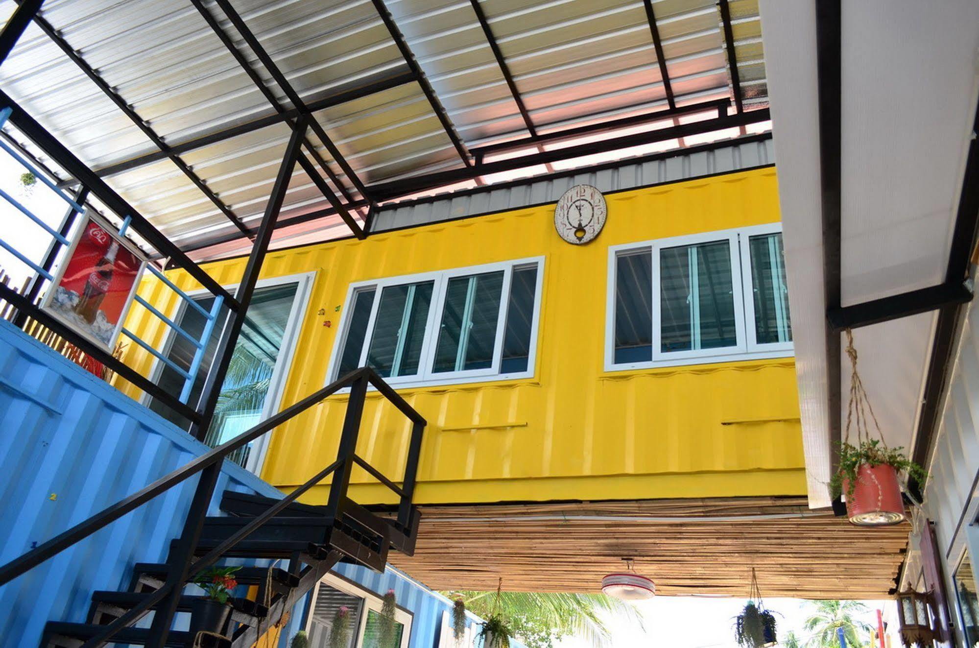 بيت شباب Think & Retro Cafe Lipa Noi Samui المظهر الخارجي الصورة