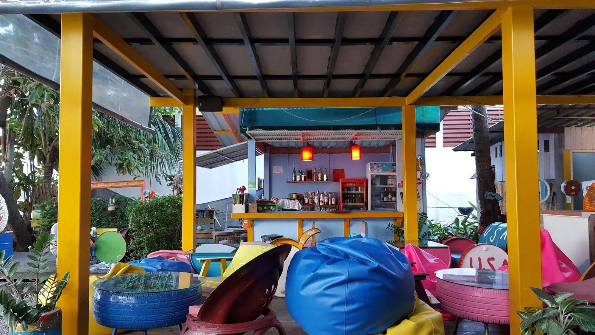بيت شباب Think & Retro Cafe Lipa Noi Samui المظهر الخارجي الصورة