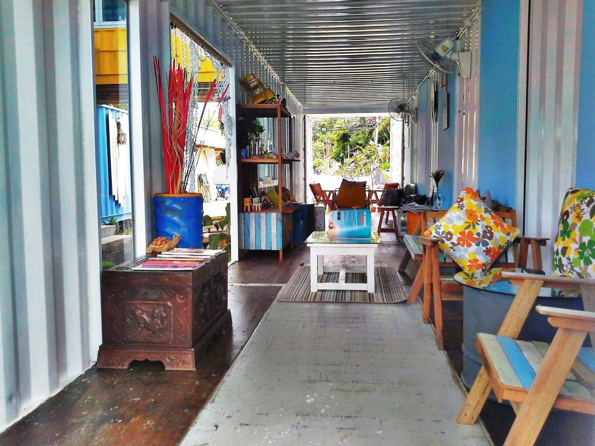 بيت شباب Think & Retro Cafe Lipa Noi Samui المظهر الخارجي الصورة